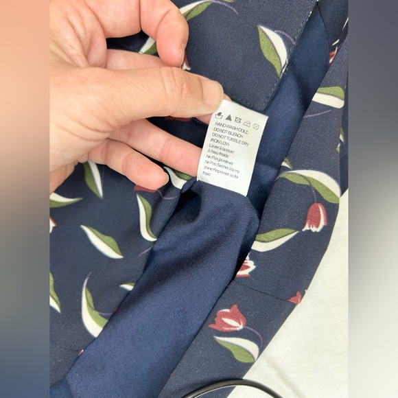 Lucca Penny Puff Button Front Blouse - Navy Floral - Picture 13 of 14